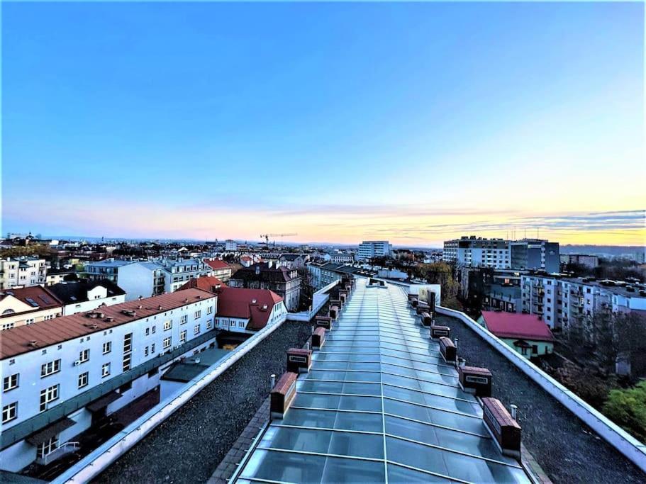 Exclusive Penthouse Near Citycenter 120M2 +Netflix Krakow Exterior photo