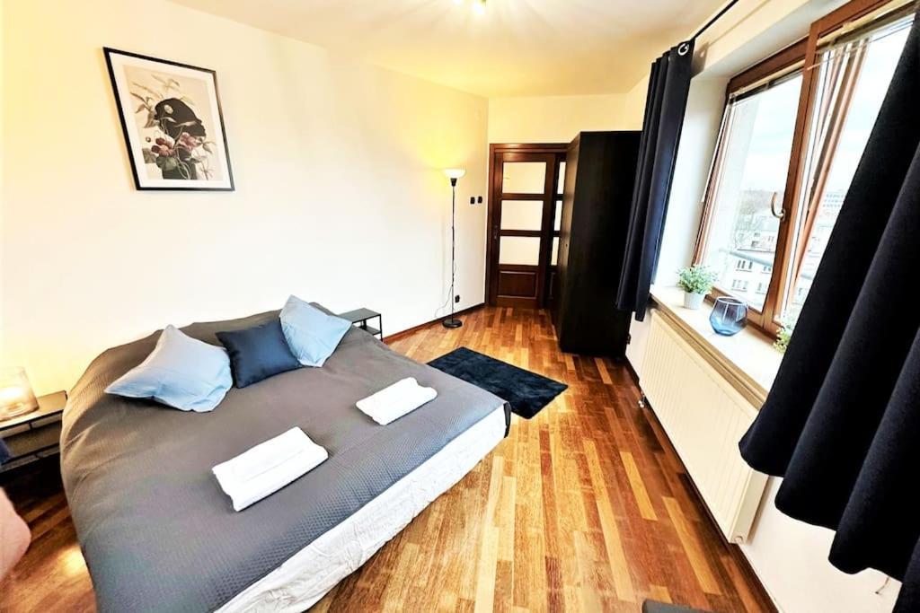 Exclusive Penthouse Near Citycenter 120M2 +Netflix Krakow Exterior photo