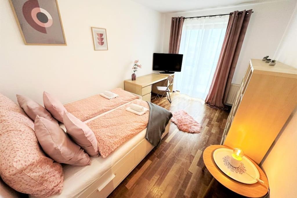 Exclusive Penthouse Near Citycenter 120M2 +Netflix Krakow Exterior photo
